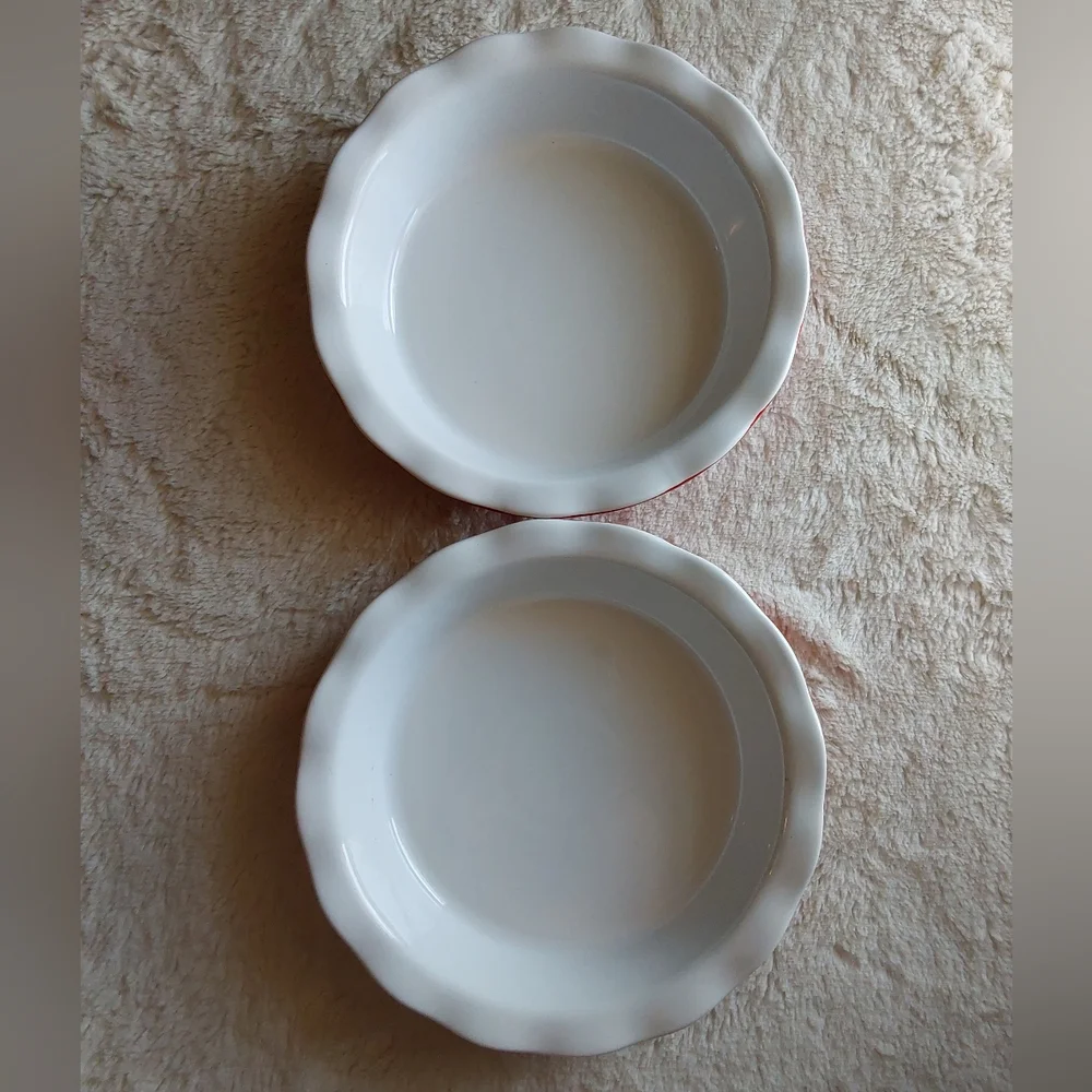🌺 NEW *Set of 2* Red and White Ceramic Baking Dish Set